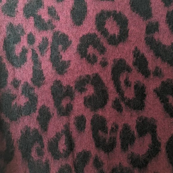 Sweaty Betty Leopard Sweater NWOT - Picture 10 of 11
